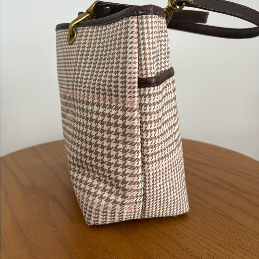 Ralph Lauren Houndstooth Tote in Cream and Brown - Picture 3 of 12